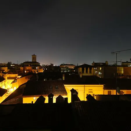 Appartamento Con Altana Panoramica A 2 Min Dalle Due Torri