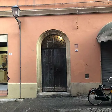 Appartamento Con Altana Panoramica A 2 Min Dalle Due Torri Μπολόνια