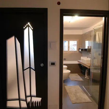 Appartamento Con Altana Panoramica A 2 Min Dalle Due Torri * Μπολόνια