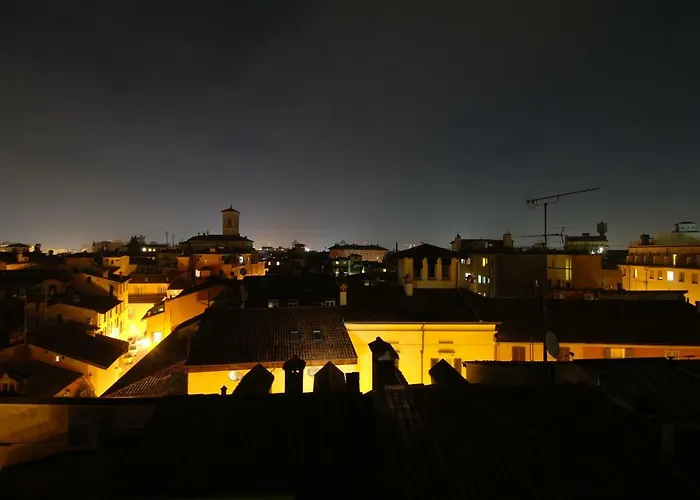 Appartamento con Altana Panoramica a 2 min dalle Due Torri