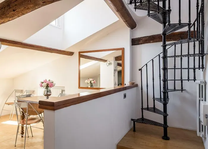 Appartamento Con Altana Panoramica A 2 Min Dalle Due Torri Apartamento Bolonia